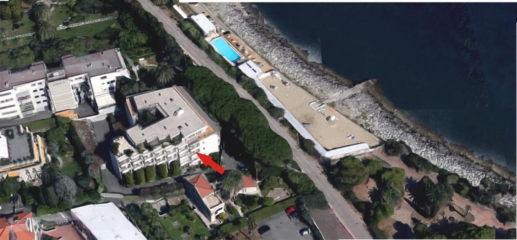 Tirrenia Beach House - Sea Front With Private Beach Sanremo Eksteriør bilde