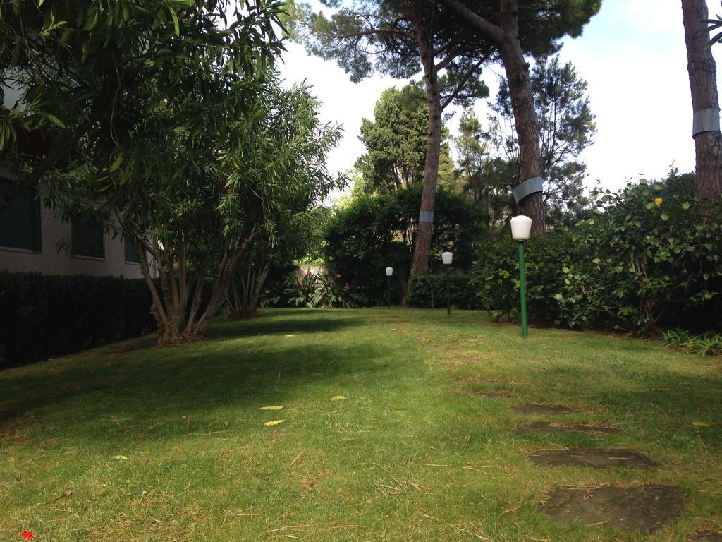 Tirrenia Beach House - Sea Front With Private Beach Sanremo Eksteriør bilde